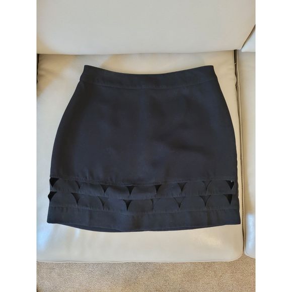Pencil Skirt | Mini Skirt | Scallop Cut Detail | Size M | Womens - Picture 3 of 8